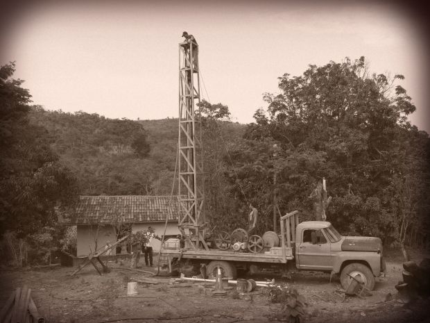 After weeks of trying to get our artesian well drilled we now are finally at it! We are all so happy.